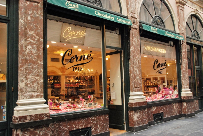 vente-NEOULES-min_chocolate_chocolaterie_shop_luxury_chic_gallery_brussels_belgium-558146